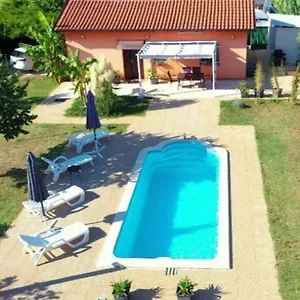 Chiara With Private Pool And Garden Villa